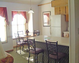 Hiawatha Manor At Lake Tansi Village エクステリア 写真